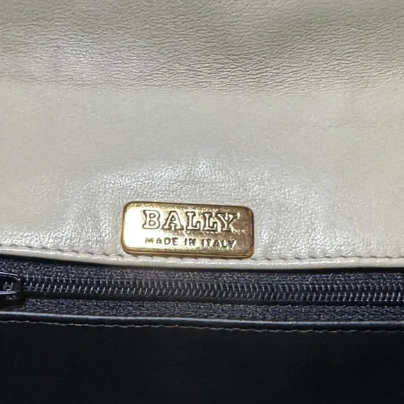 Bally Ivory Quilted Crossbody Bag - Picture 9 of 13